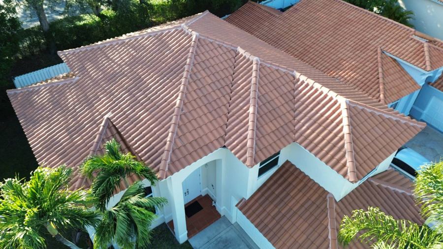Roof in Palm Beach County put on by Ranger Roofing, drone photo from January 2025